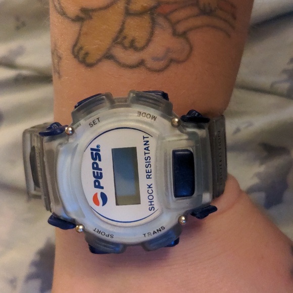 Vintage Pepsi Watch - Picture 8 of 17